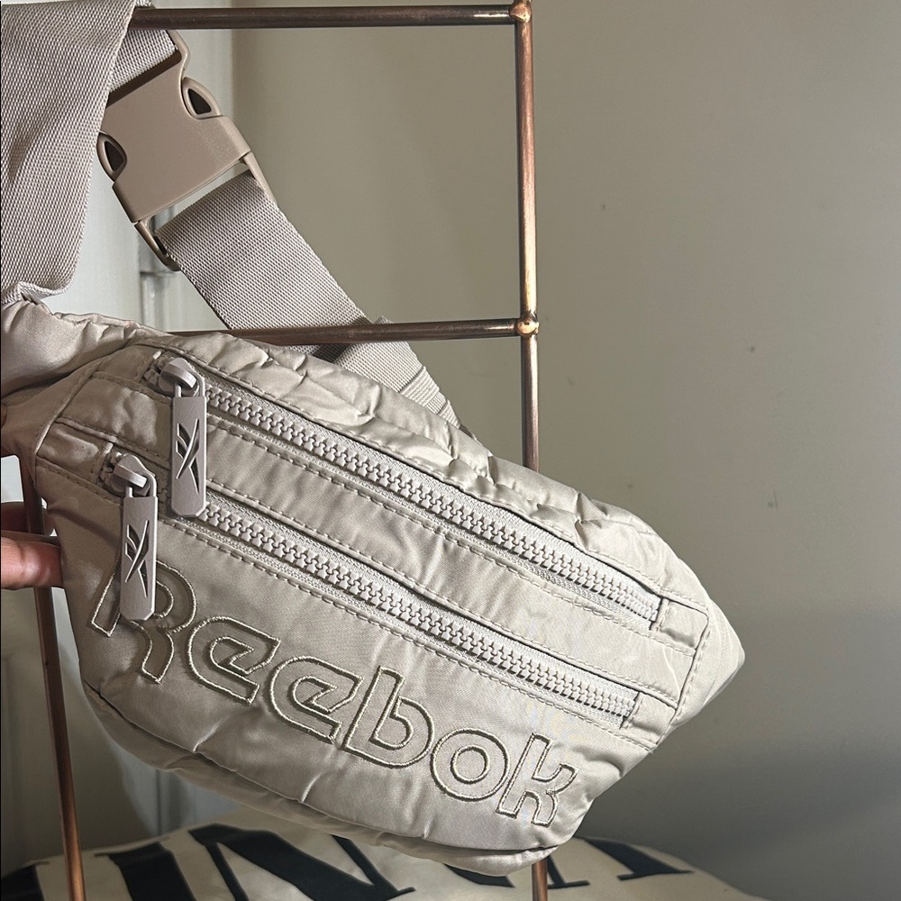 *Sale*Reebok Beige Belt Bag (Unisex)